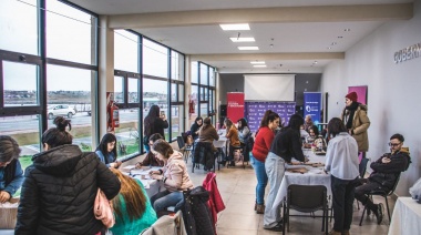La Municipalidad de Ushuaia llevó adelante el cierre de la campaña de creación colectiva “Bordando Soberanía”