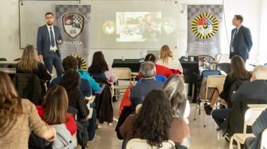 Especialistas de la Policía Provincial brindaron charlas informativas sobre ciberdelitos