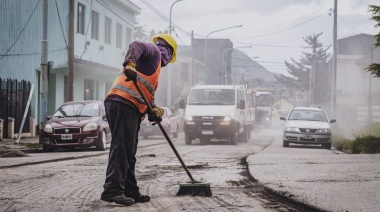 Realizaron bacheo y repavimentación en la calle Goleta Florencia
