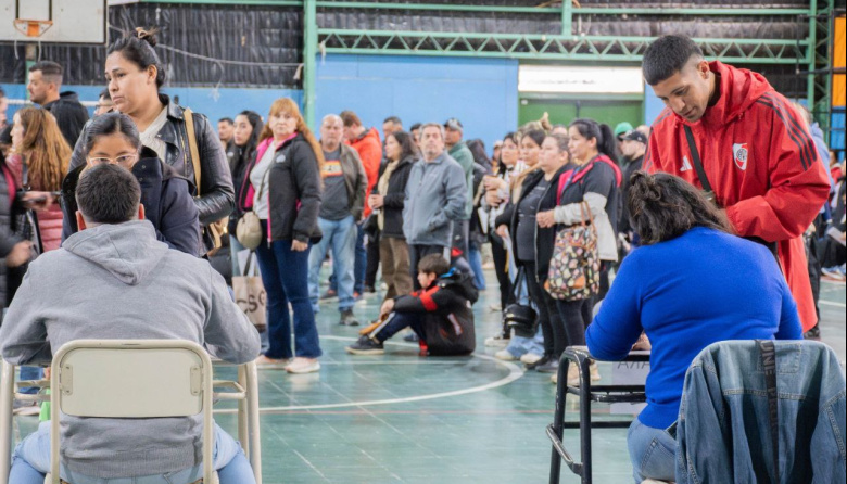 Se informa sobre la asignación de vacantes y el inicio de trámites de pase para secundaria