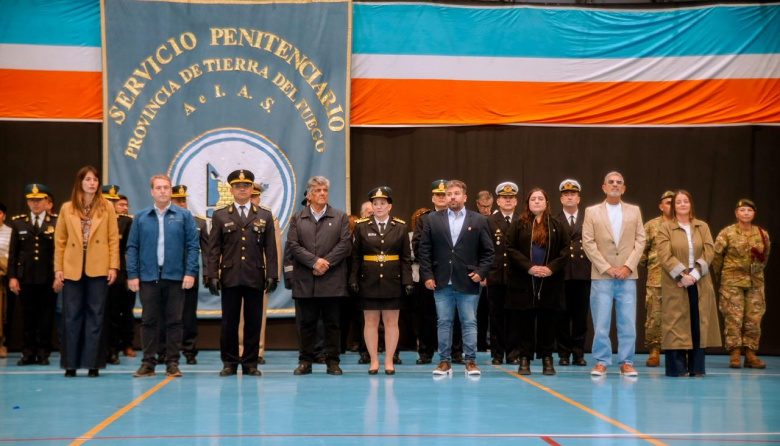Egresó la 14ta promoción de agentes del servicio penitenciario de Tierra del Fuego