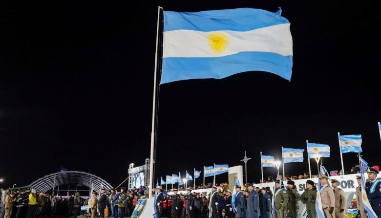 El Gobernador Melella brindó un discurso de unidad en la causa Malvinas