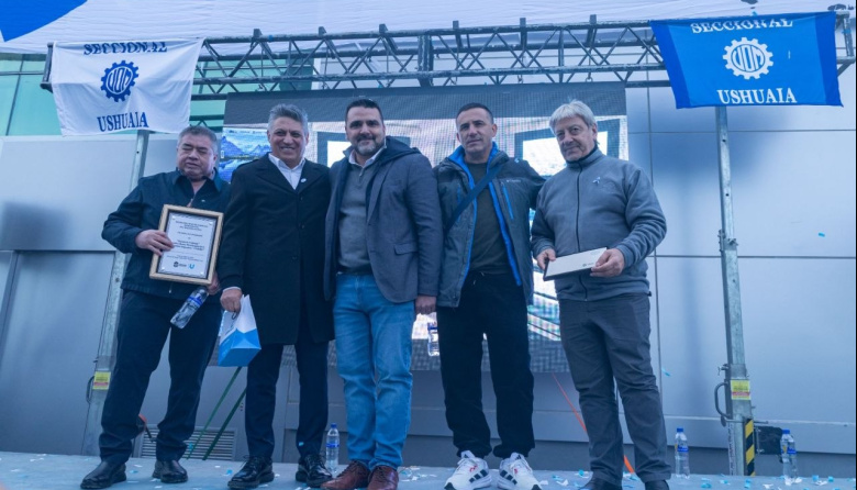 Inauguración del sanatorio y respaldó a la conducción de la UOM
