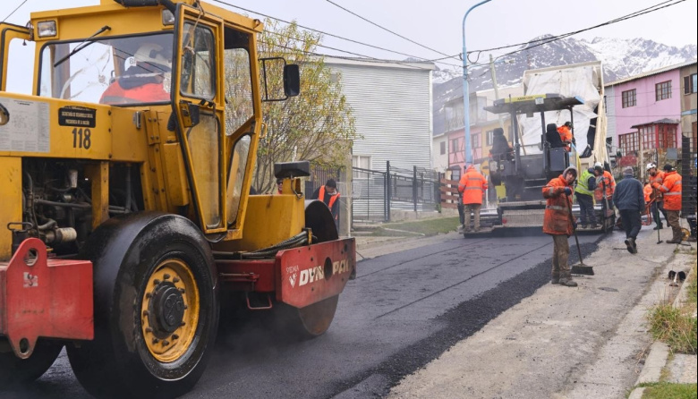 Avanzan con trabajos de repavimentación en calles Jeréz y Monseñor Scriva