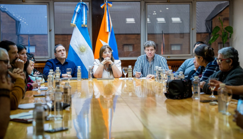 Primera mesa de trabajo con vecinos por el subsidio al GLP
