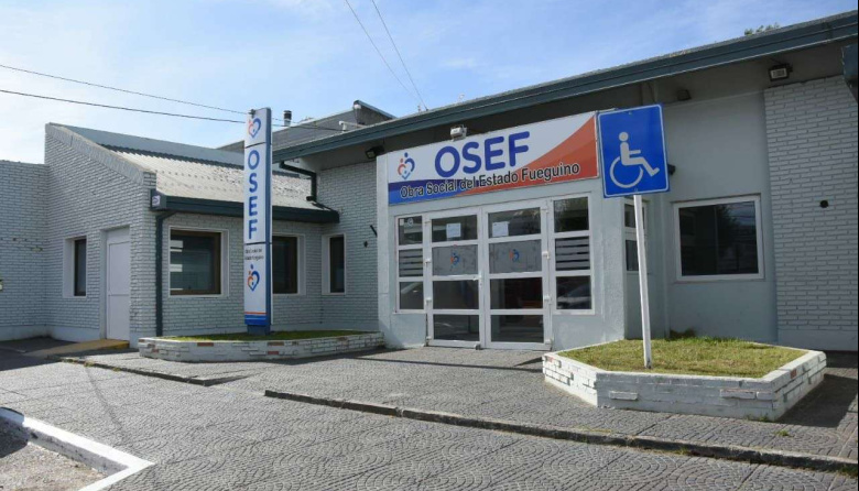 Entregar de forma directa medicamentos para tratamientos de discapacidad, salud mental e internación domiciliaria