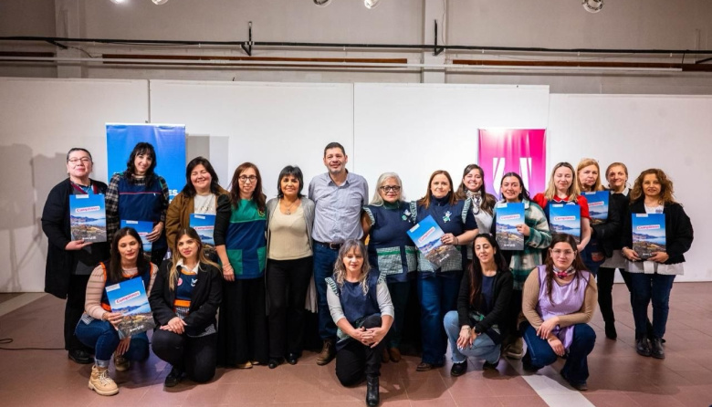 Se llevó adelante la firma de convenios parte del programa “Construyendo Caminos”