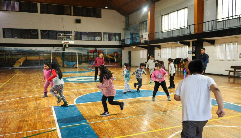 Niñas y Niños del centro comunitario KyD participaron de una jornada recreativa en la Cancha 4