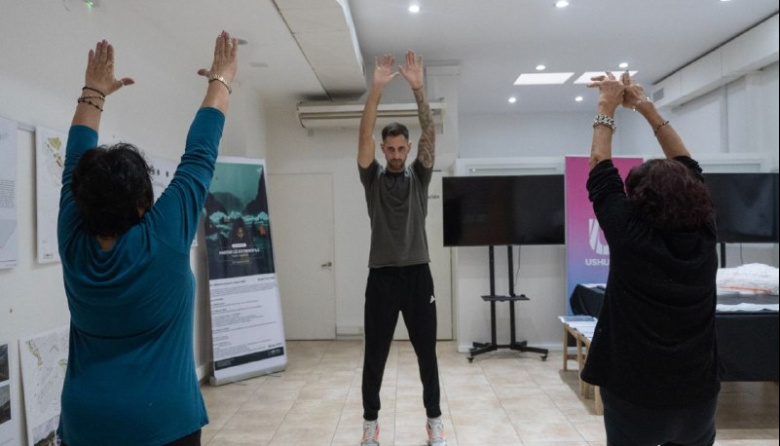 Casa Ushuaia realizó un nuevo encuentro del taller de movilidad articular