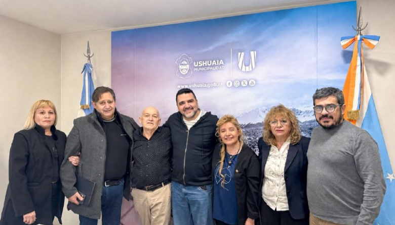 Vuoto recibió a pastores que organizan un encuentro de fe en el microestadio Cochocho Vargas