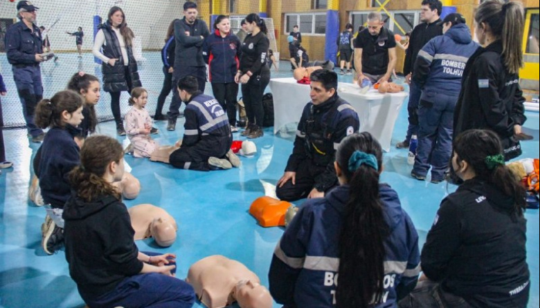 Más de 80 personas participaron de una capacitación en RCP y Primeros Auxilios