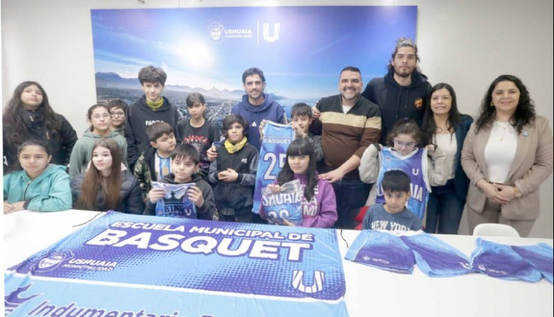 Estrenó nueva indumentaria deportiva
