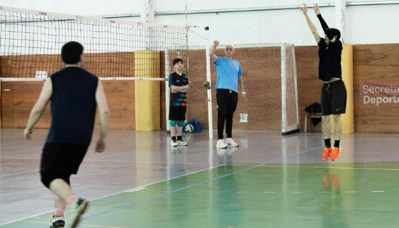 El vóley fueguino continúa fortaleciendo la formación de sus entrenadores