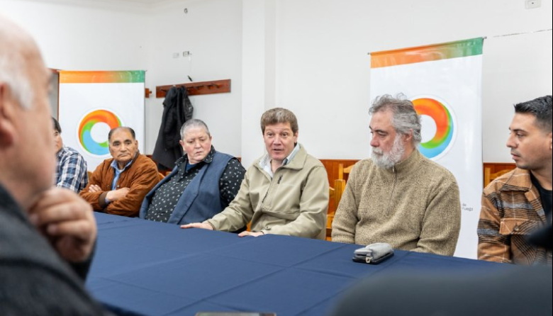 Melella se reunió con taxistas y remiseros de Río Grande para analizar herramientas de acompañamiento