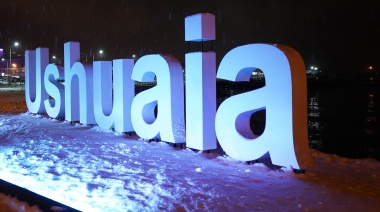 Piden a los frentistas mantener las veredas libres de hielo y nieve