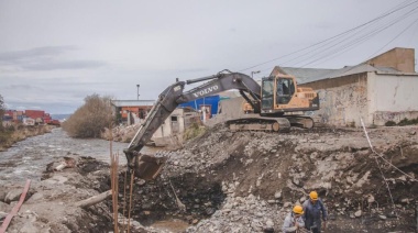 Avanzan los trabajos en el sector donde se construirá el nuevo puente