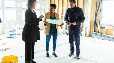 Melella recorrió la obra del nuevo edificio anexo del Jardín Nº5