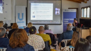 La Municipalidad ofreció jornada de inclusión financiera para adultas y adultos mayores