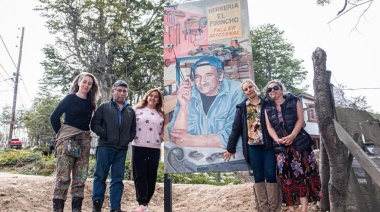 Presentaron el mural en homenaje a Andrés Borrego 