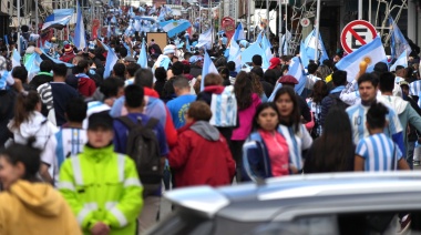 Las calles de Ushuaia inundadas de hinchas por el tricampeonato mundial 