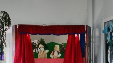 La Municipalidad de Ushuaia presenta la leyenda del calafate en maternales y escuelas