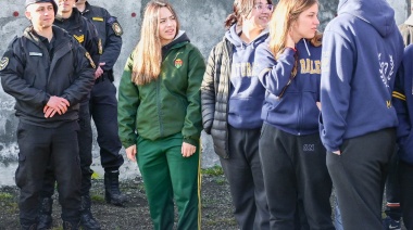 La Escuela de Policía abre sus puertas a estudiantes de secundaria