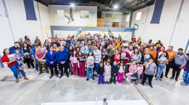 Más Familias de Ushuaia recibieron decretos de preadjudicación de tierras de manos del Intendente Vuoto