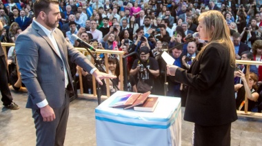 Walter Vuoto asumió un nuevo mandato como Intendente de Ushuaia con anuncios y un llamado a la reflexión política