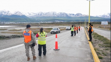 Gobierno junto al Municipio de Ushuaia y a la PSA realizan controles en el Aeropuerto de Ushuaia