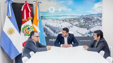 El Intendente Vuoto recibió al Embajador de Perú