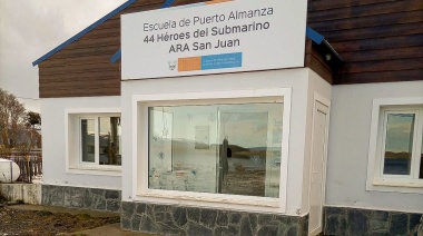 Gobierno lanza programa educativo para que vecinos de Puerto Almanza y Punta Paraná culminen sus estudios secundarios