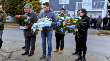 Gobierno acompañó en los actos en conmemoración del 42° Aniversario del Hundimiento del Crucero ARA General Belgrano