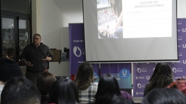 Taller de primeros auxilios en la Casa de la Mujer de Ushuaia