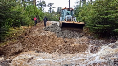 Se continúan con trabajos en el km 63 de la Ruta Complementaria “J”