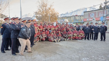 Acto del Día Nacional del Bombero voluntario y el 78° aniversario de la creación de la institución