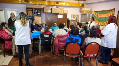 Se brindó un taller de alimentación saludable a jóvenes y adultos de la Escuela “Yeján Akainix”