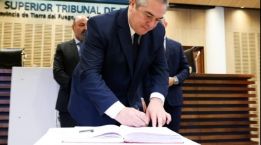 El Dr. Urquiza juró como Fiscal ante el Superior Tribunal de Justicia