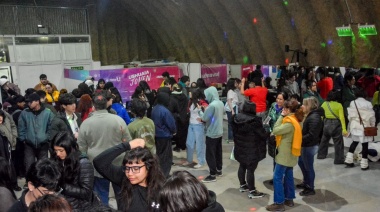 La Municipalidad de Ushuaia llevó adelante el “Festival Flores y Lápices”