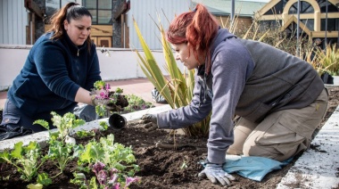 Parques y jardines reacondiciona los espacios verdes céntricos
