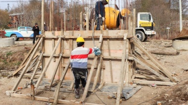 Se ejecuta obras de agua y cloacas que beneficiarán a más de 100 Familias en Tolhuin