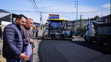 Vuoto recorrió los trabajos de pavimentación de avenida Alem