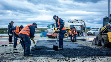 Se finalizó los trabajos de bacheo en la calle Guaraní y quedó habilitado el tránsito