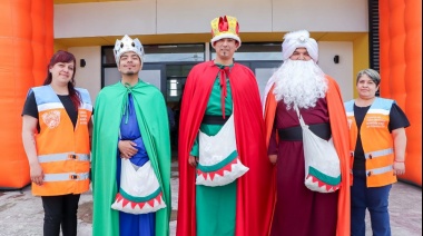 Los Reyes Magos siguen recorriendo la provincia