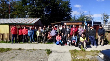 Con una gran convocatoria se inauguró el sendero de trekking al Cerro Michi en la reserva Provincial Laguna Negra