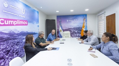 Reunión de trabajo de la Municipalidad de Ushuaia con la Cámara Hotelera y Gastronómica