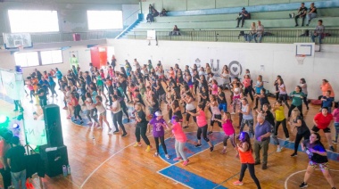 “Ushuaia entrena de noche” volvió a convocar a vecinas y vecinos de la ciudad