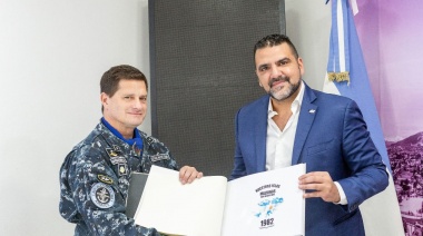 El Intendente Walter Vuoto recibió a las autoridades del Rompehielos ARA Almirante Irizar