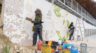 Comenzó la intervención artística del mural en el mirador del Valle Carbajal
