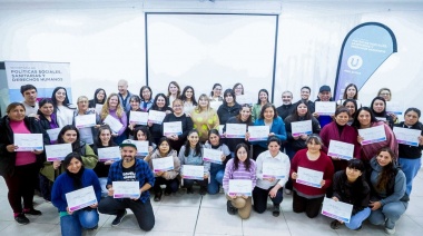Se entregaron certificados a emprendedores que se capacitaron en Administración de Negocios