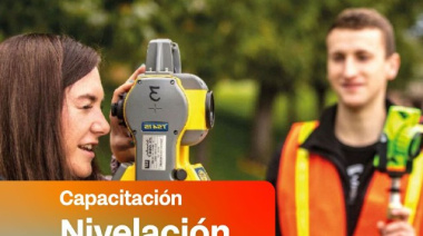 Se sede de una capacitación en nivelación topográfica
